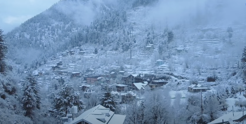 jibhi during Snowfall in himachal pradesh